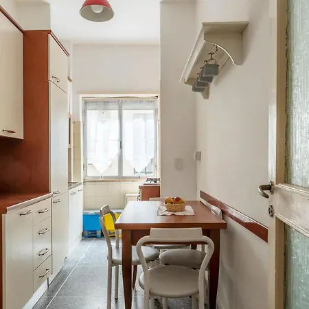 Angelini's Cozy Flat 公寓