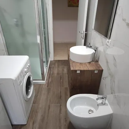 公寓 Angelini's Cozy Flat